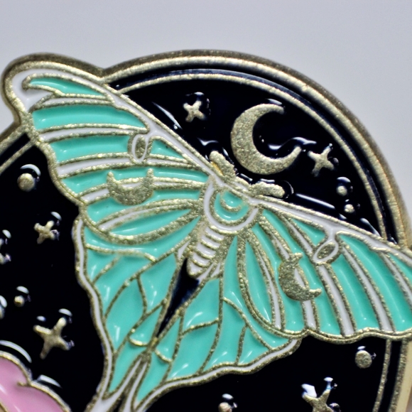 Witchy/Garden Goth celestial Luna moth enamel pin - Picture 2 of 9